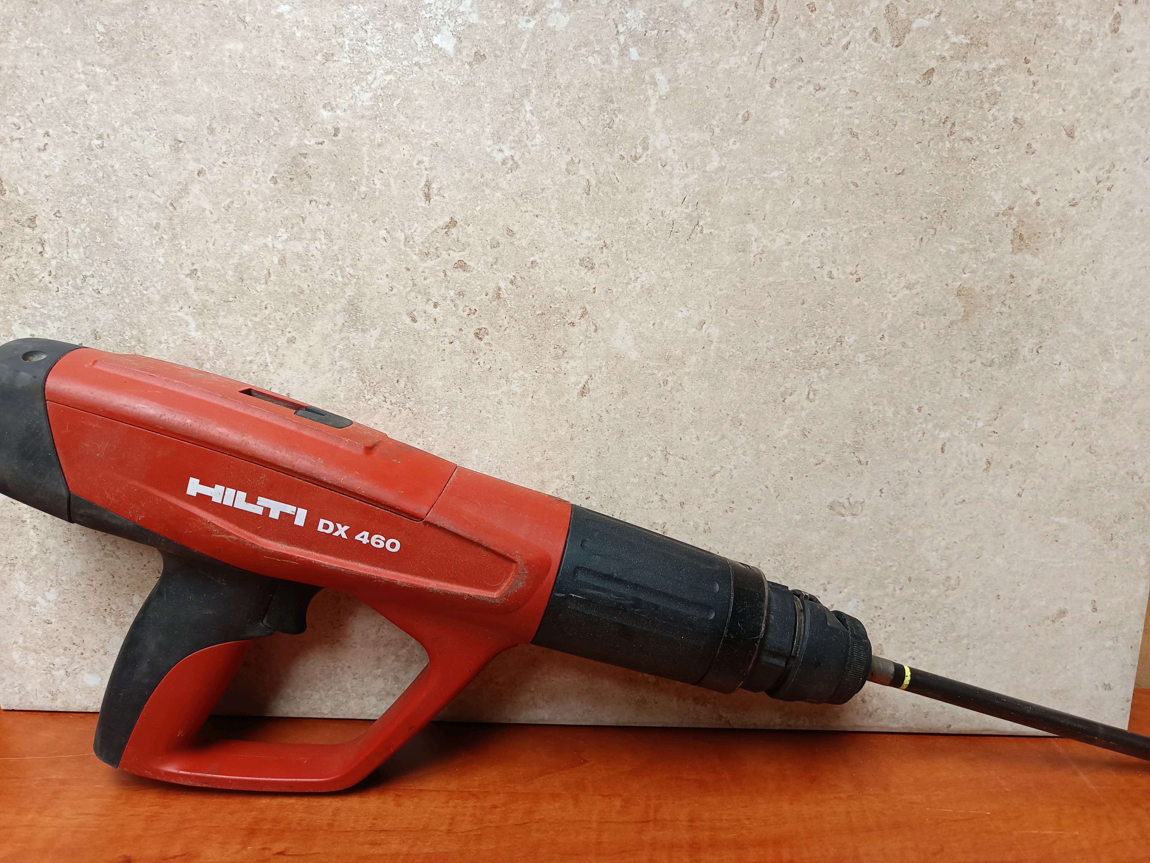 Hilti DX 460 cloueur à poudre