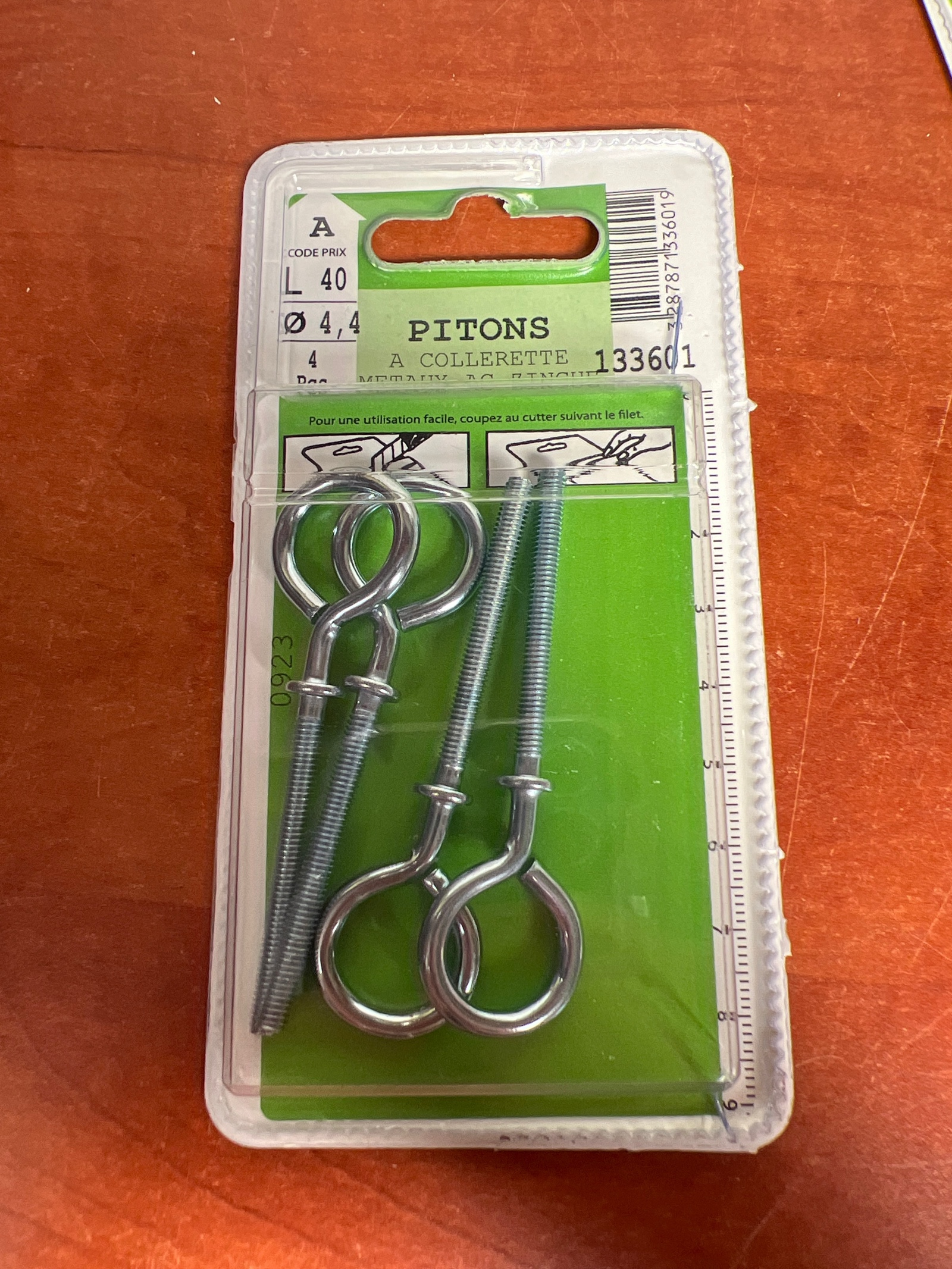 Pitons à collerette Ø 4,4 mm L 40