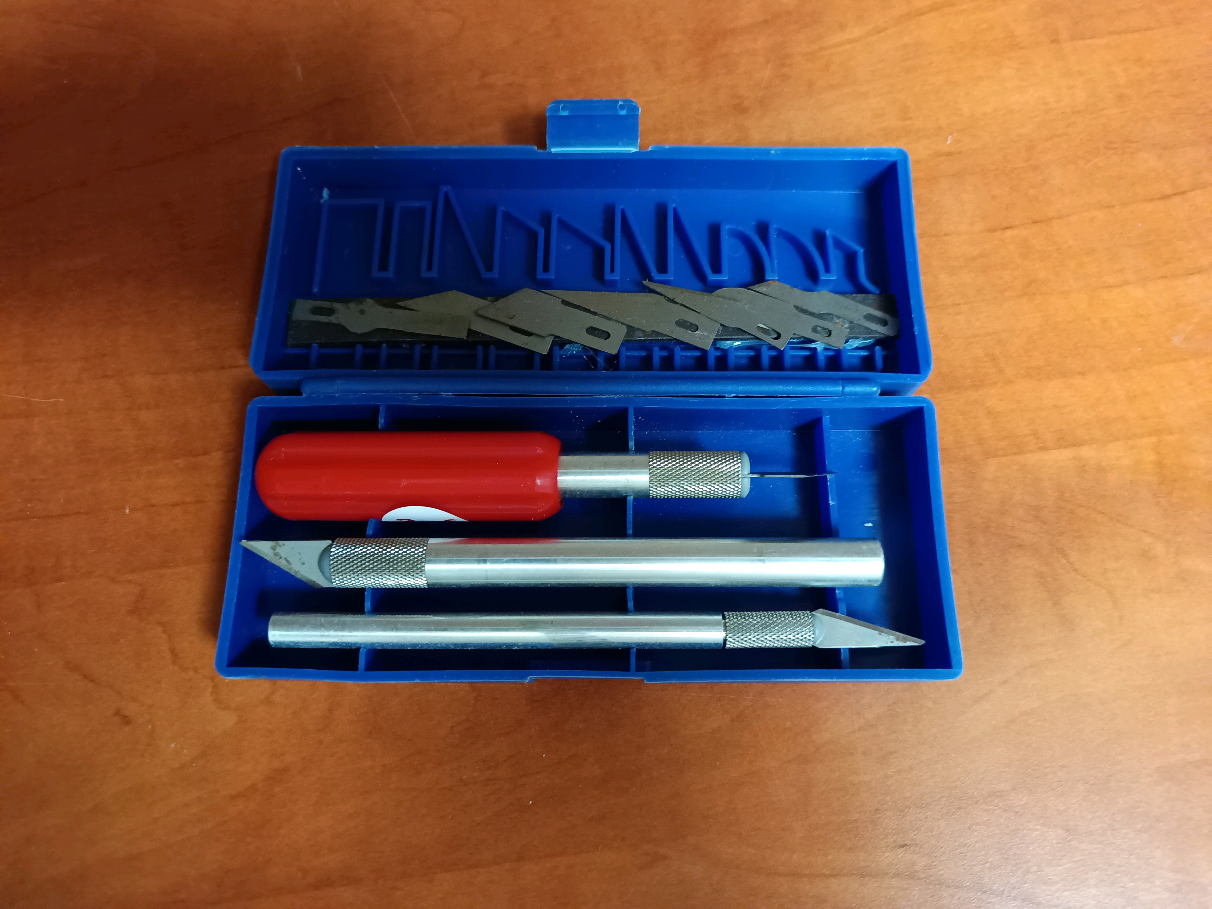 Coffret de couteaux de précision avec lames de rechange