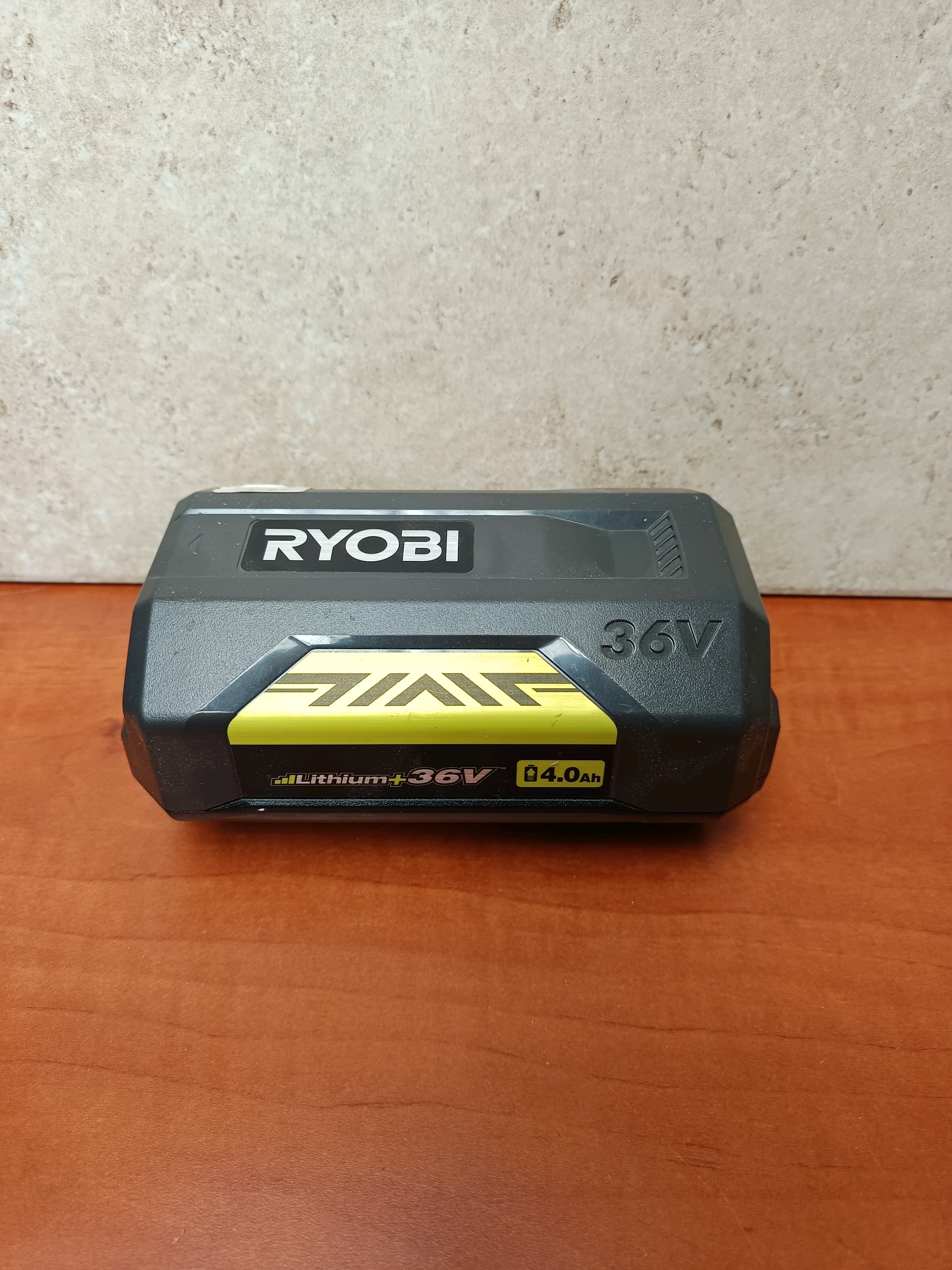 Batterie Ryobi Lithium+ BPL3640D2 36V 4.0Ah