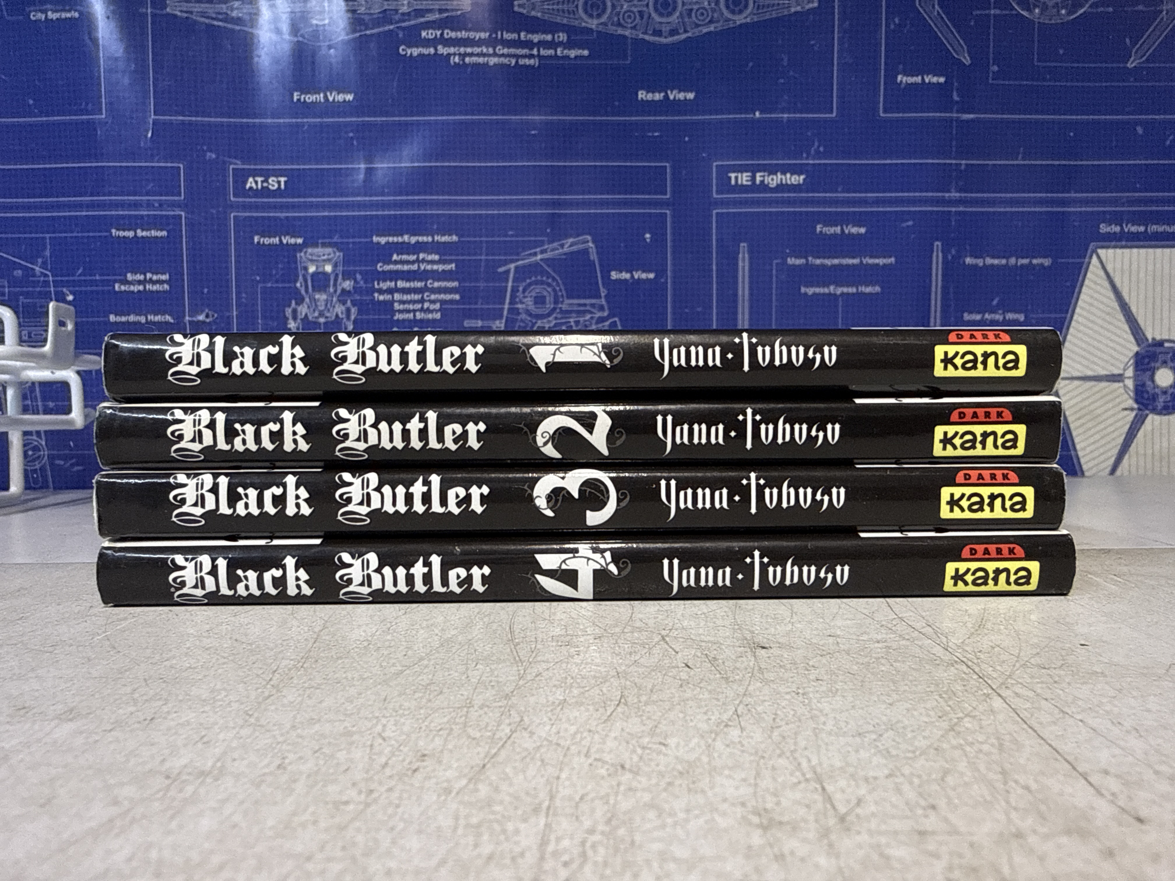 Lot de mangas Black Butler tomes 1 à 4 – Yana Toboso – Édition Kana