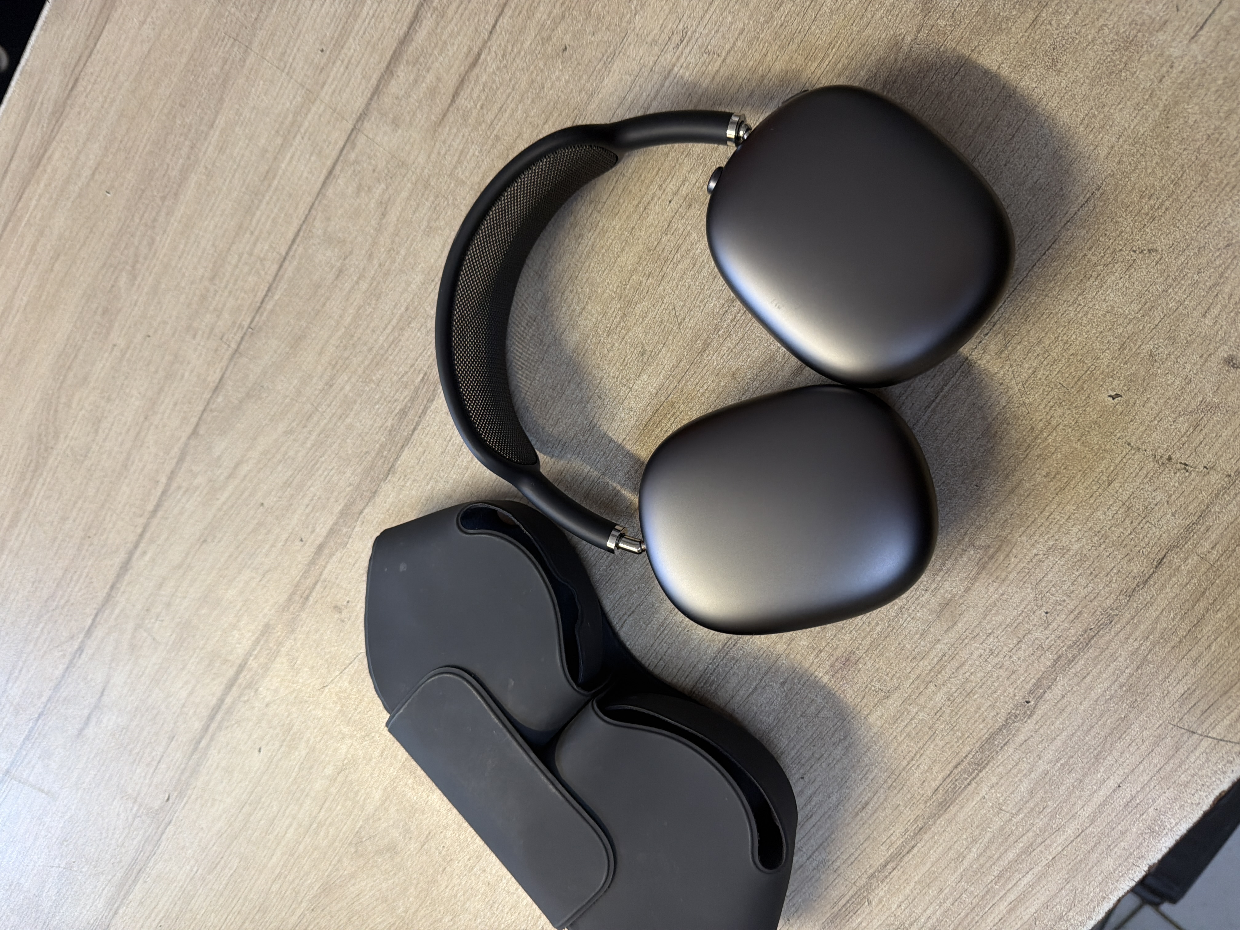 Apple AirPods Max avec Smart Case