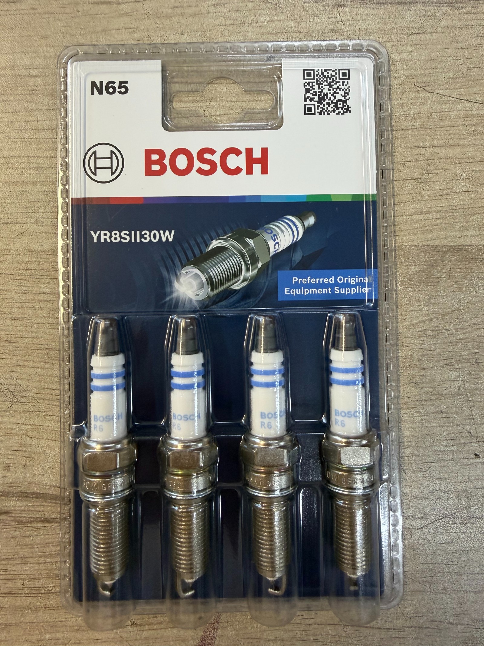 BOSCH YR8SII30W – lot de 4 bougies d’allumage N65