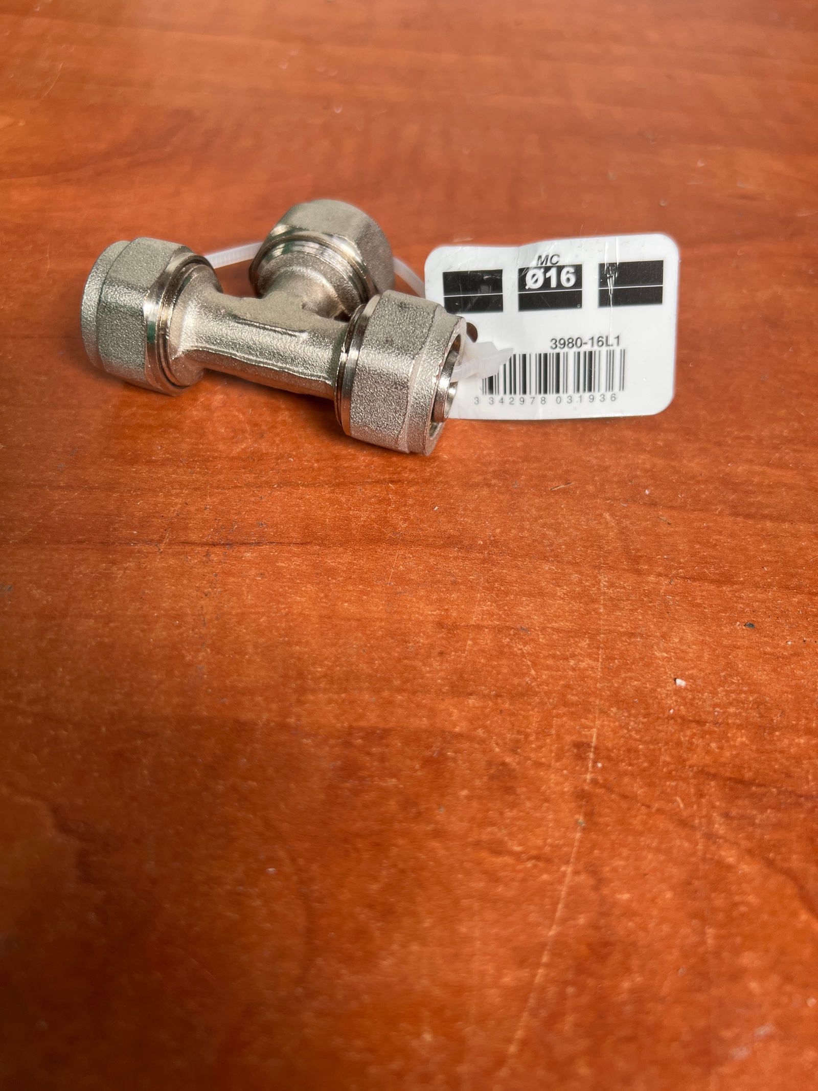 Raccord droit Ø16 MG 3969-16L1
