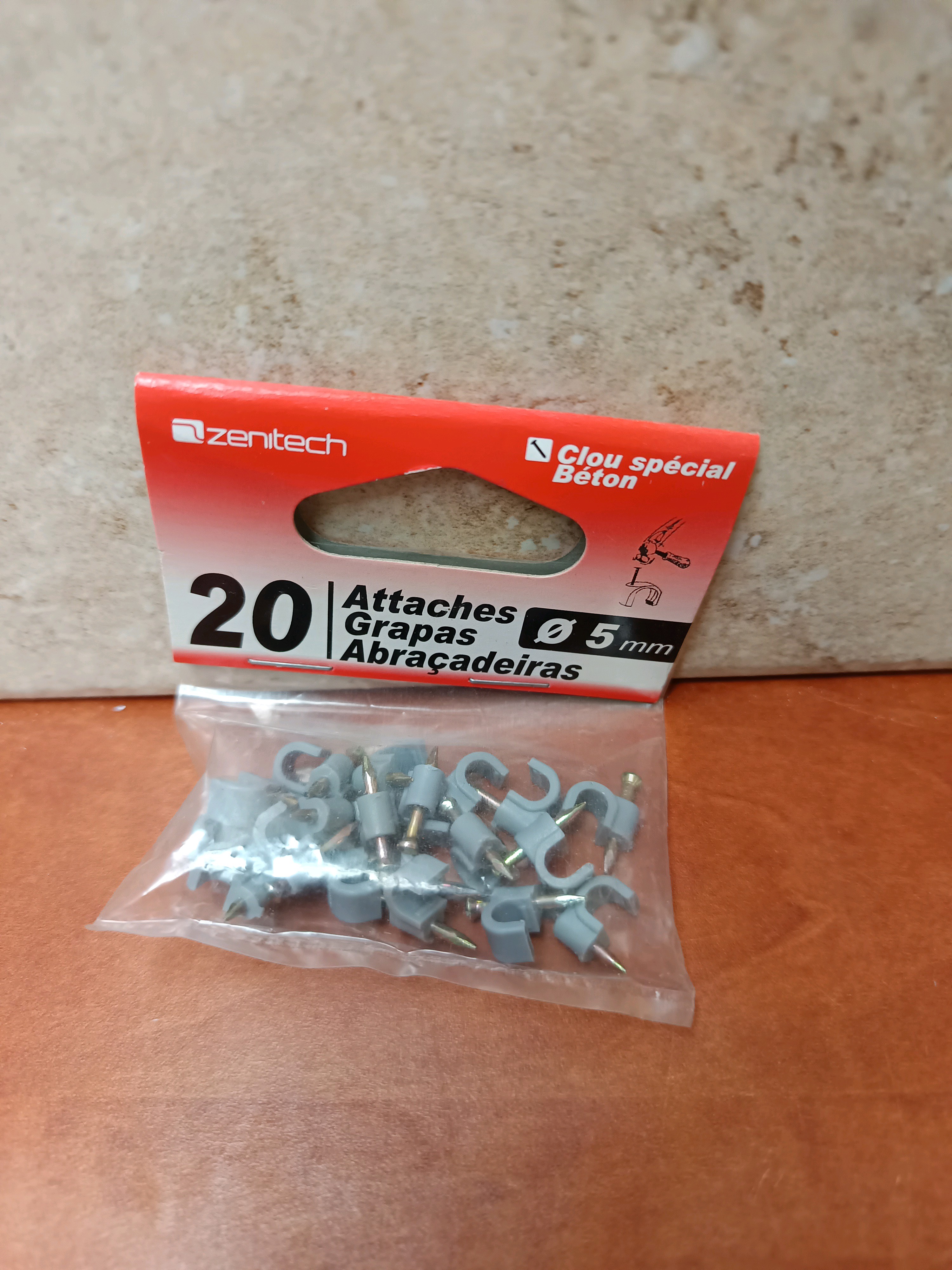 Zentech attaches à clou Ø 5 mm (spécial béton)