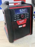 Radio de chantier Milwaukee M18 RC-0 18V avec chargeur intégré — photo 1