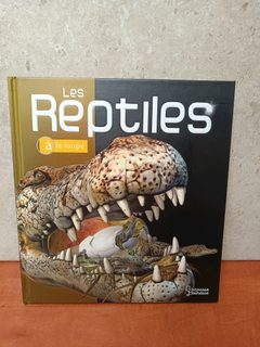 Livre Les Reptiles à la loupe