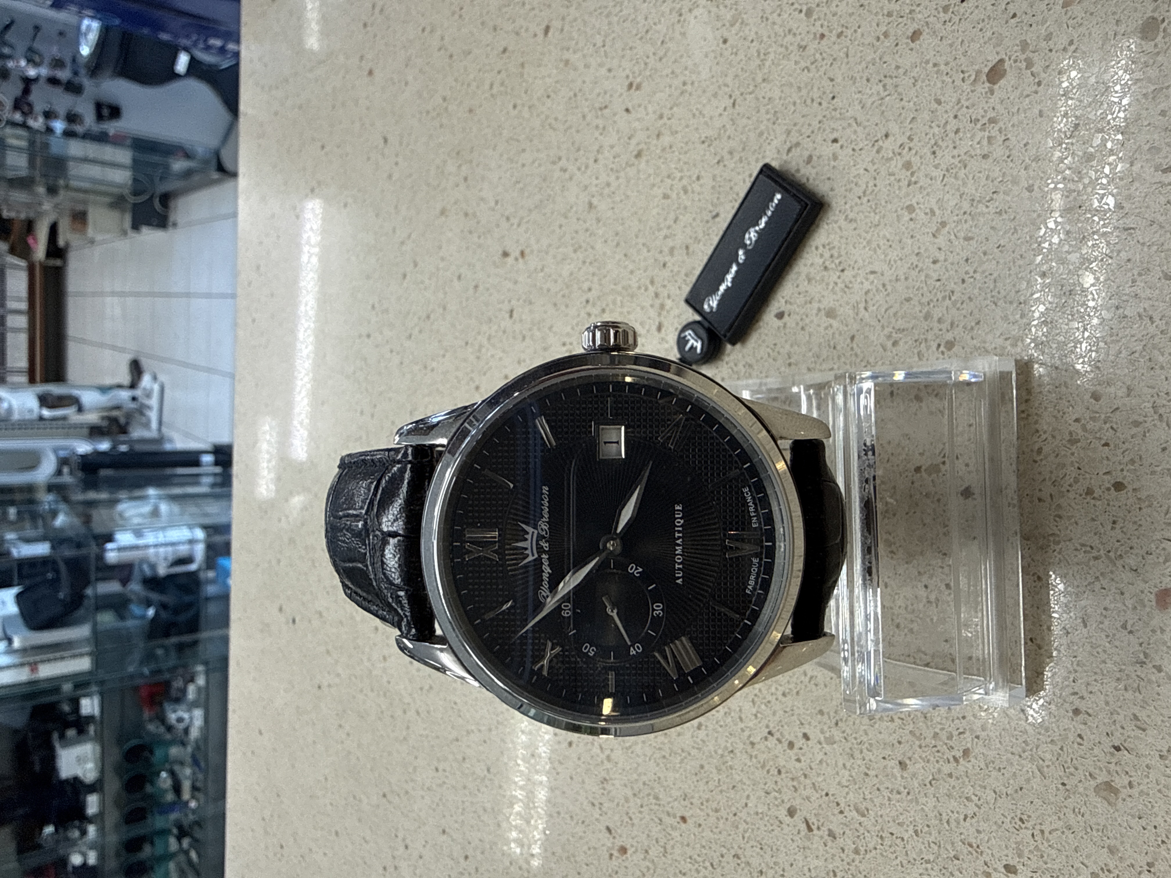 Montre automatique Yonger & Bresson YBH 8360-01 cadran noir bracelet cuir
