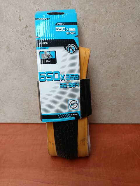 Pneu vélo ville 650x35B (35-584)