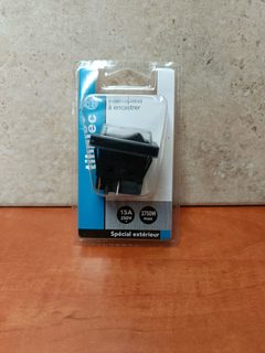 Interrupteur à encastrer 15A 250V (3750W) – spécial extérieur