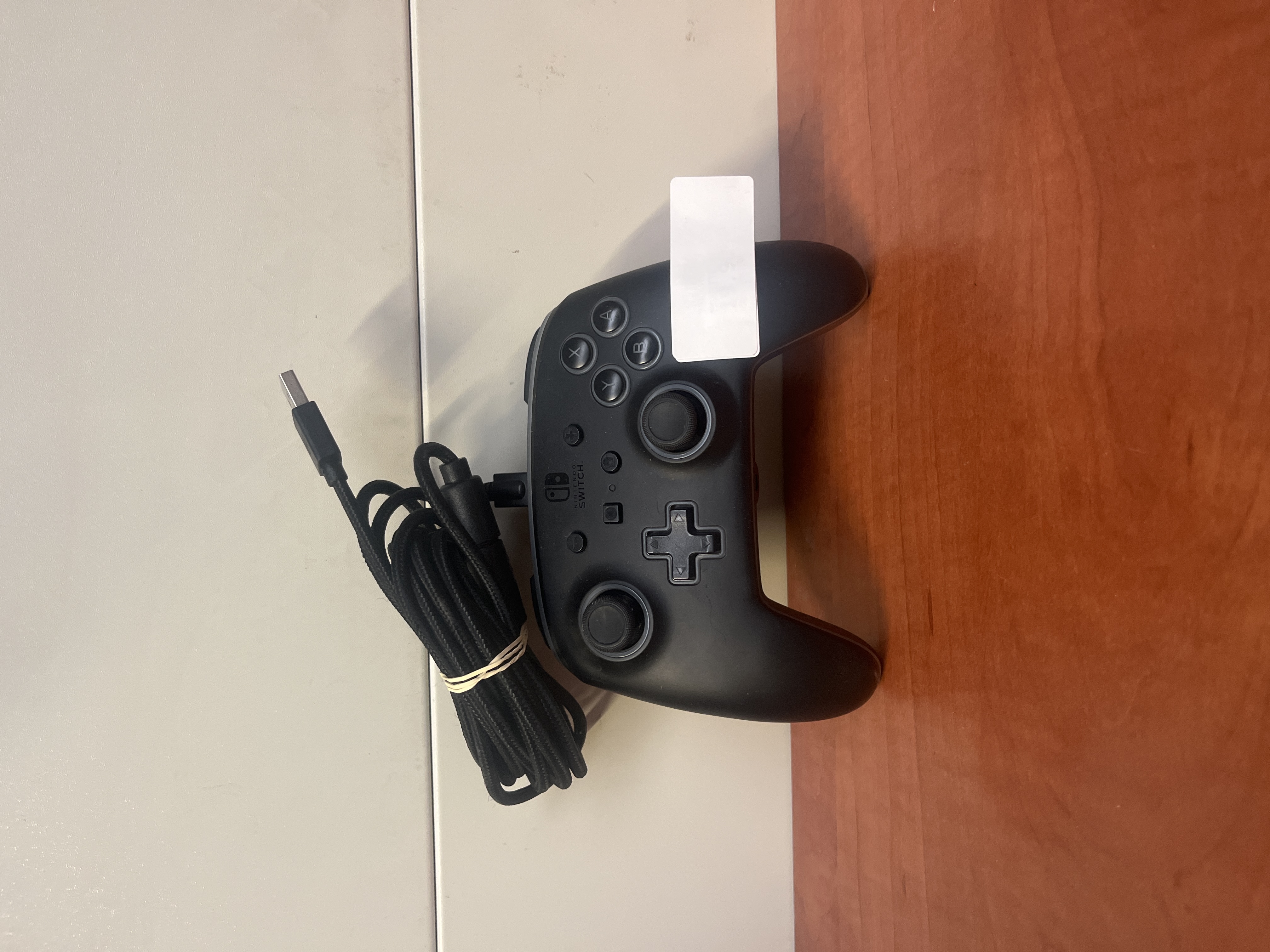 Manette Nintendo Switch + câble USB-C
