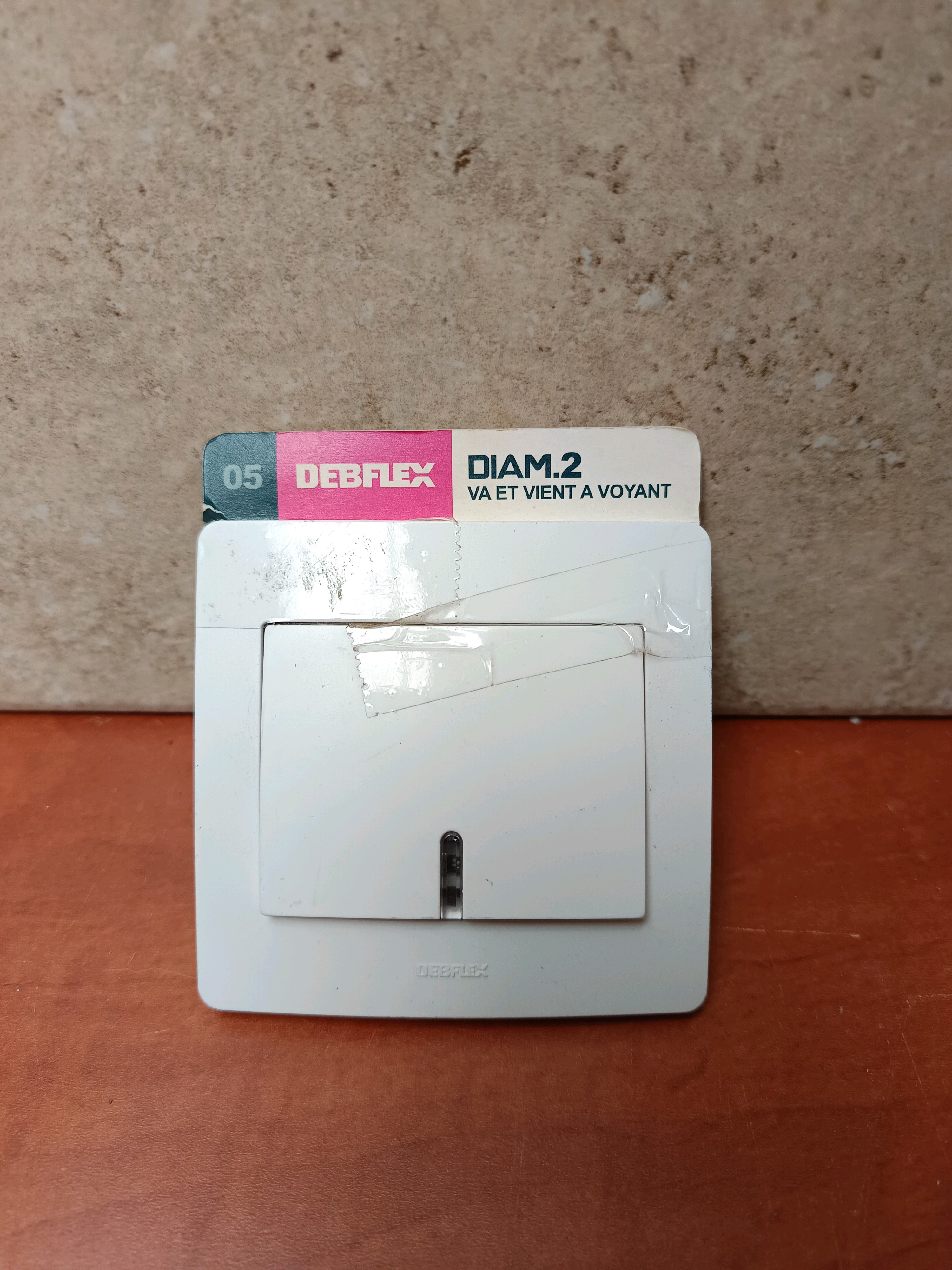Interrupteur DEBFLEX DIAM.2 va-et-vient à voyant
