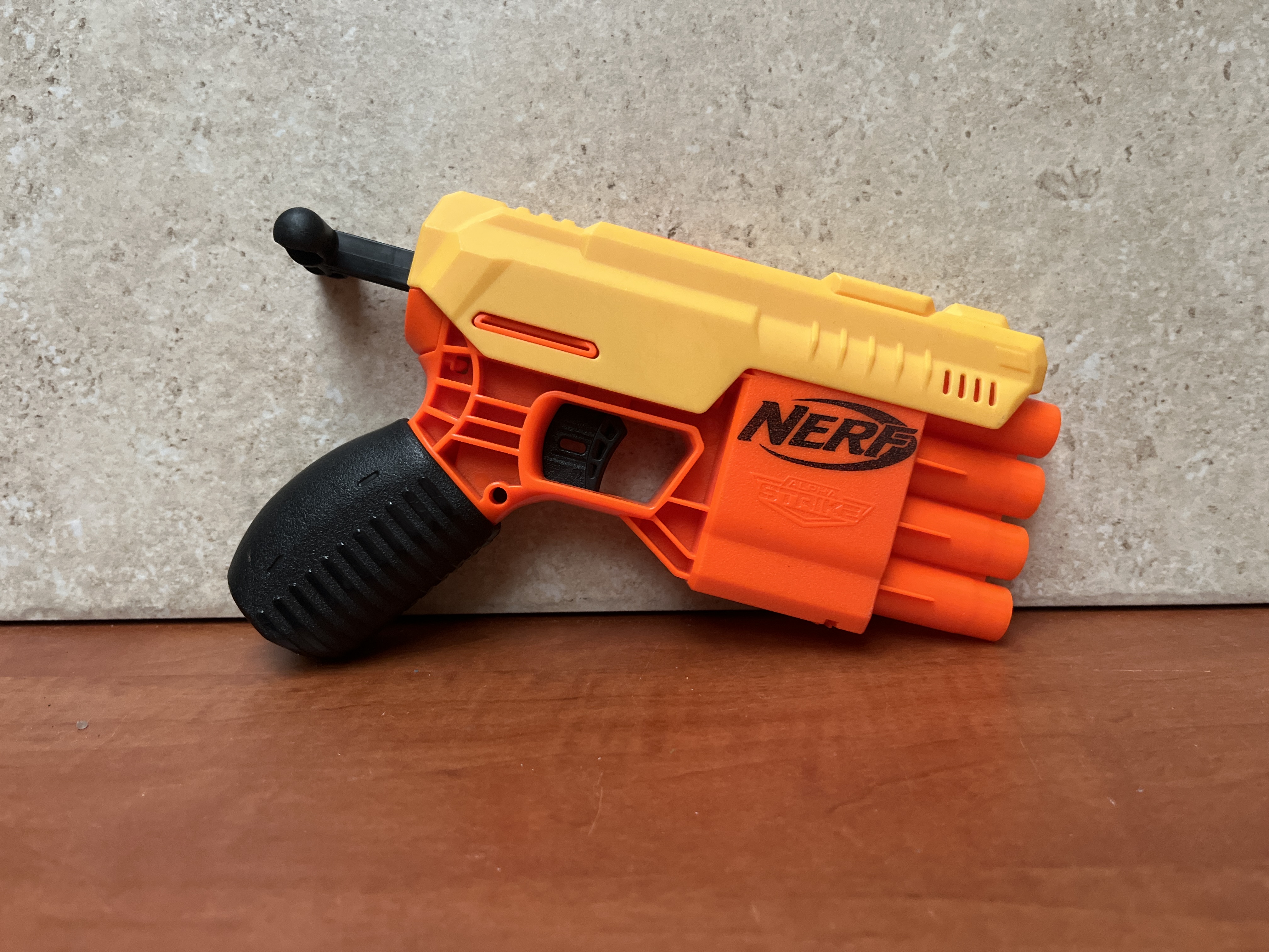 Nerf Elite pistolet 4 fléchettes