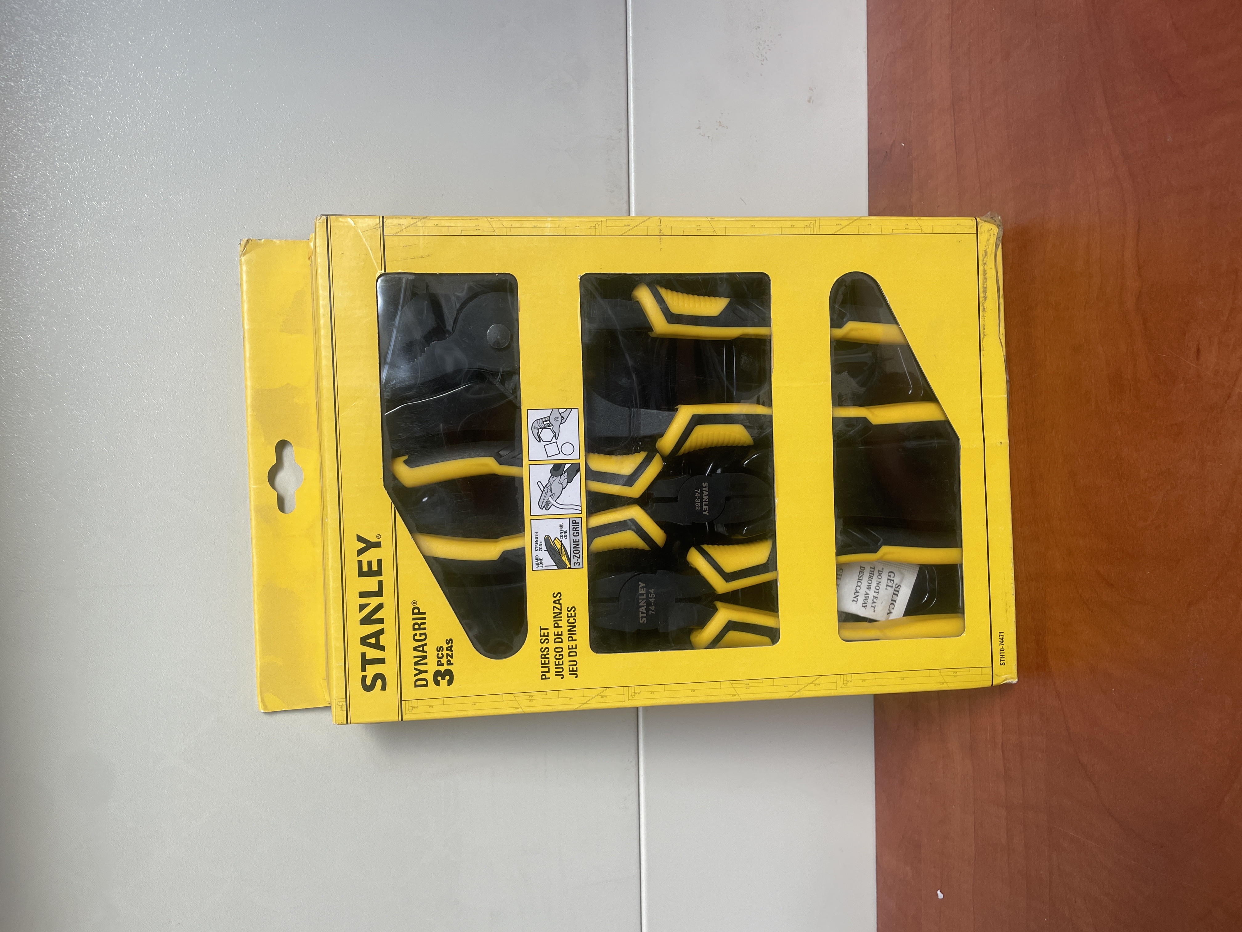 Lot de 3 pinces étaux Stanley 75 mm et 150 mm