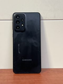 Smartphone Samsung noir (défectueux)
