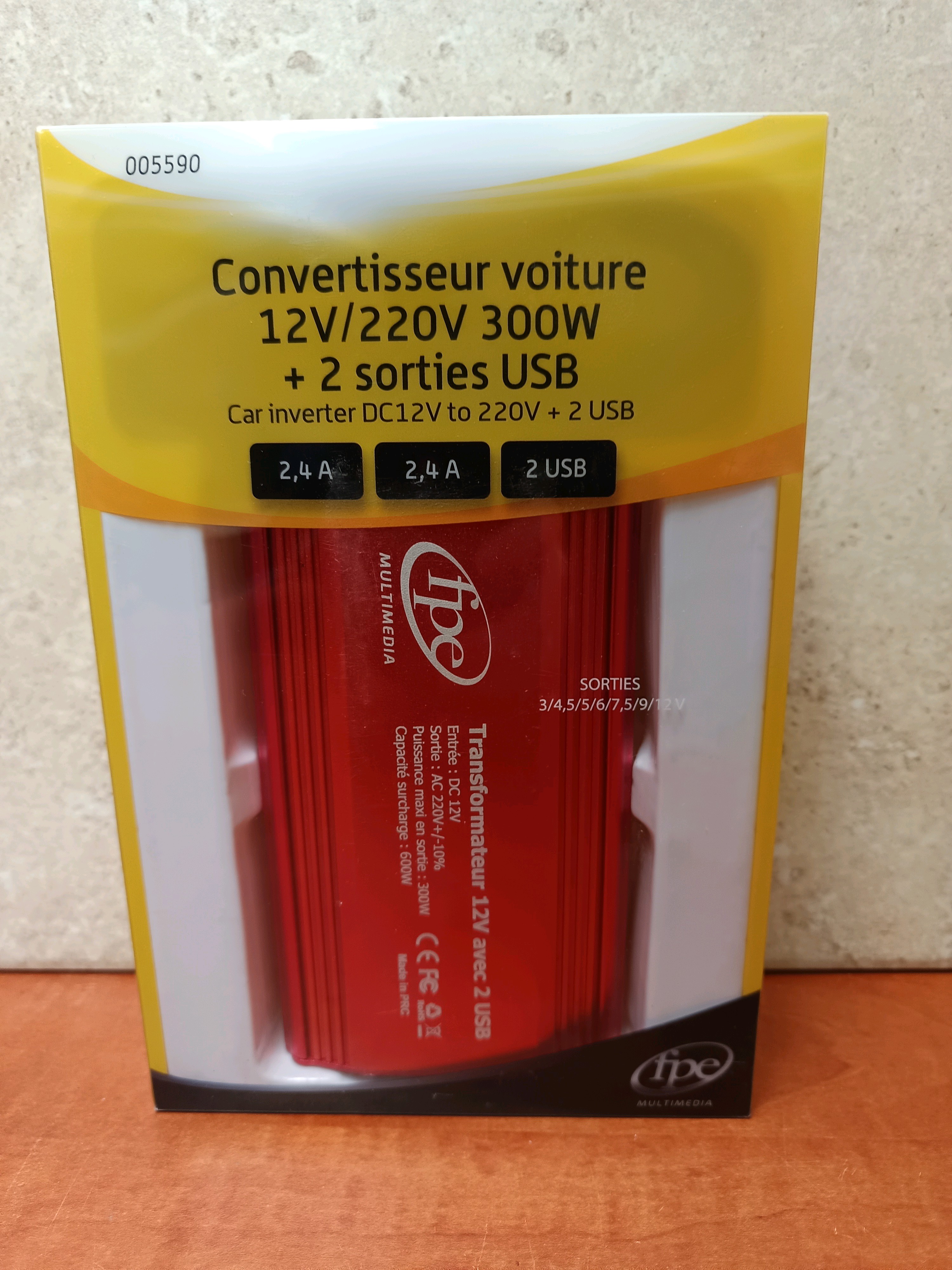 fpe Convertisseur voiture 12V/220V 300W + 2 ports USB 2,4A
