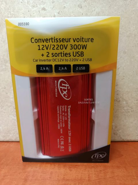 fpe Convertisseur voiture 12V/220V 300W + 2 ports USB 2,4A