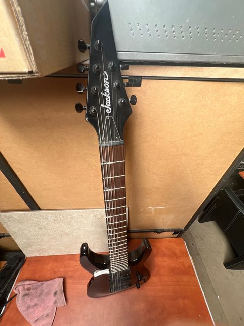 Guitare électrique Jackson SLAT7