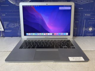 Apple MacBook Air 1.6 GHz (4 Go, 120 Go SSD)
