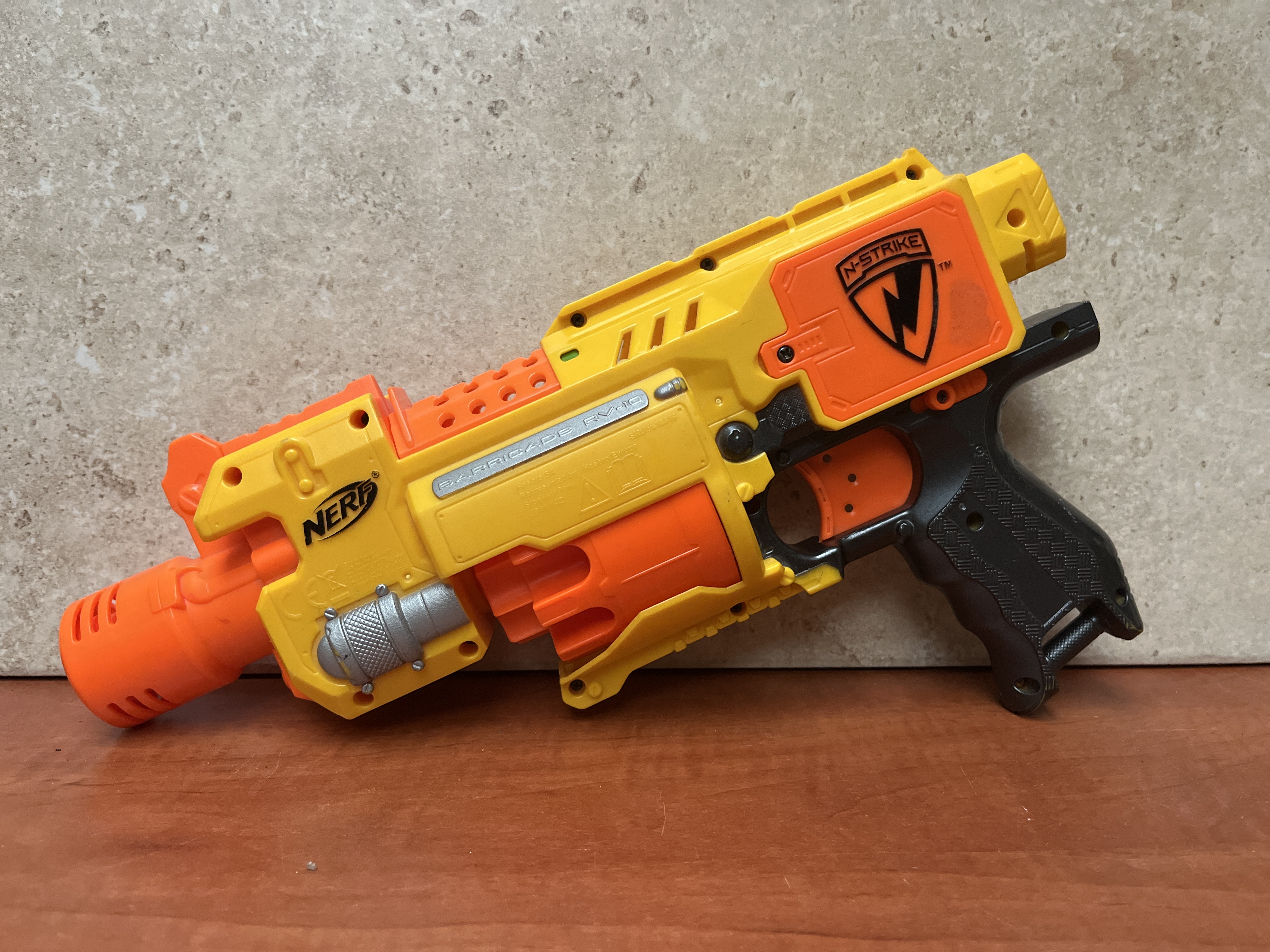 Nerf N-Strike Maverick REV-6