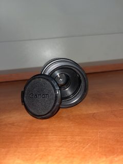 Objectif Canon avec bouchon