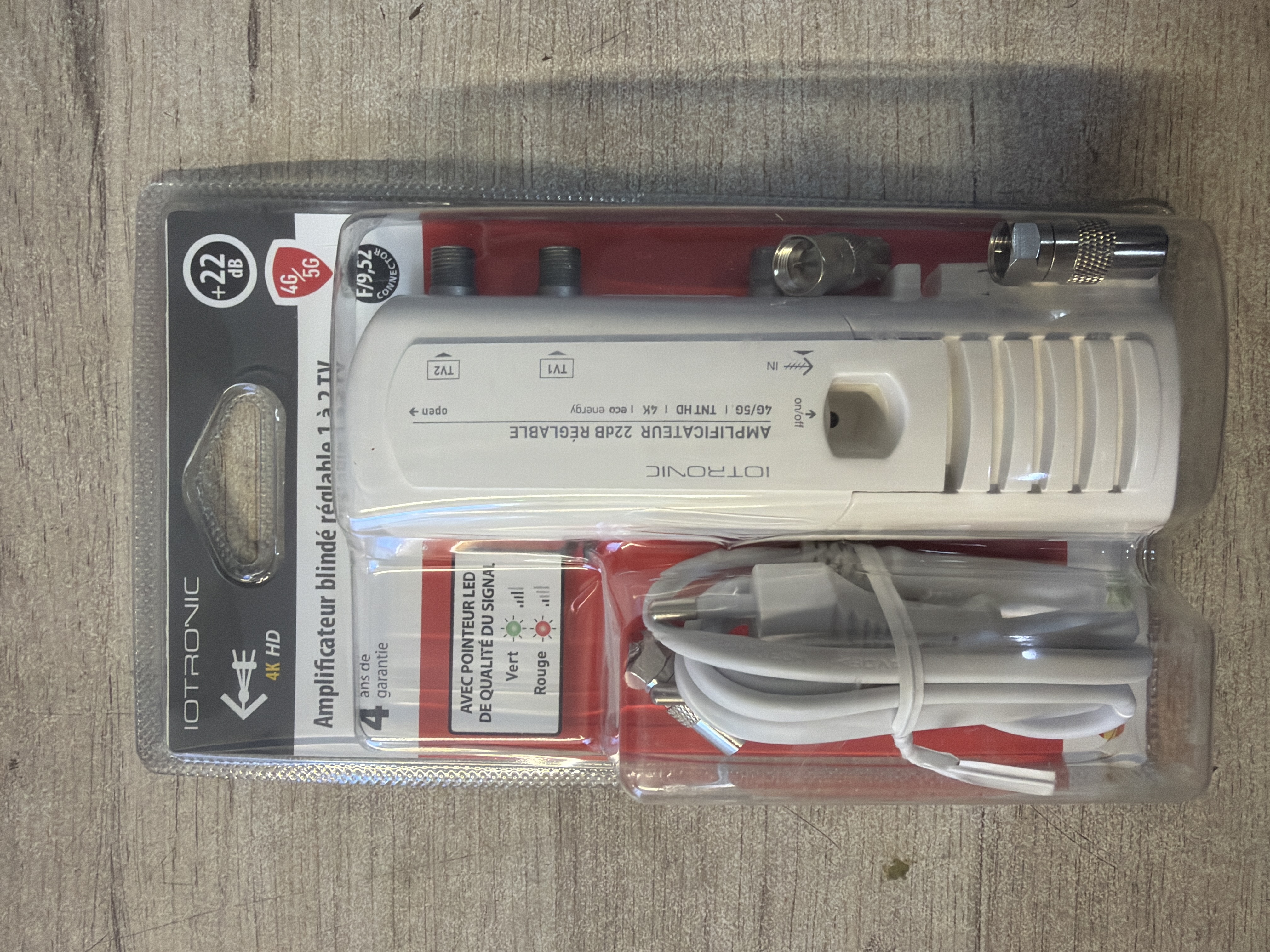 Amplificateur TV IOTRONIC F40 4 entrées 28 dB réglable