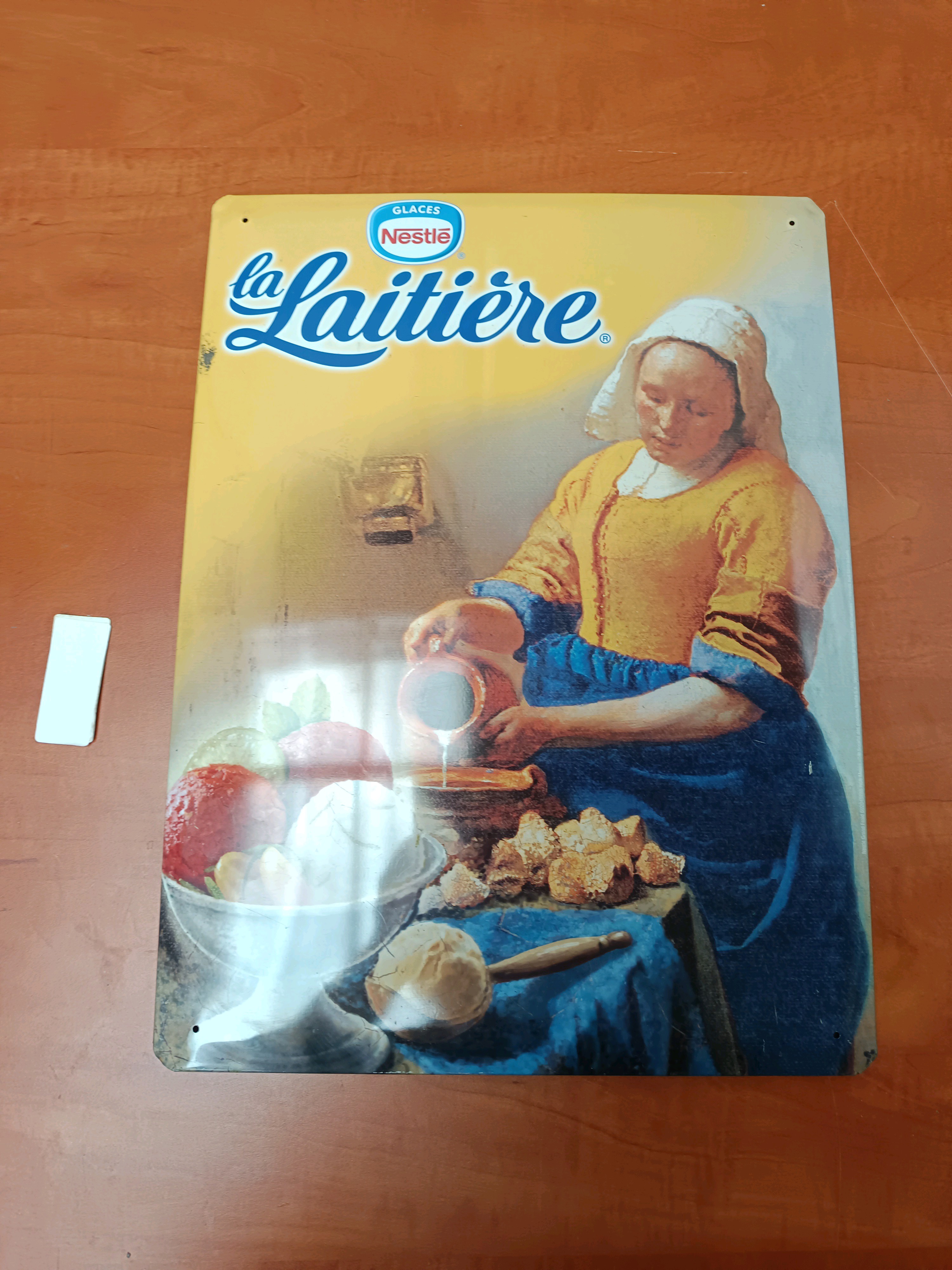 Plaque métal publicitaire Nestlé La Laitière
