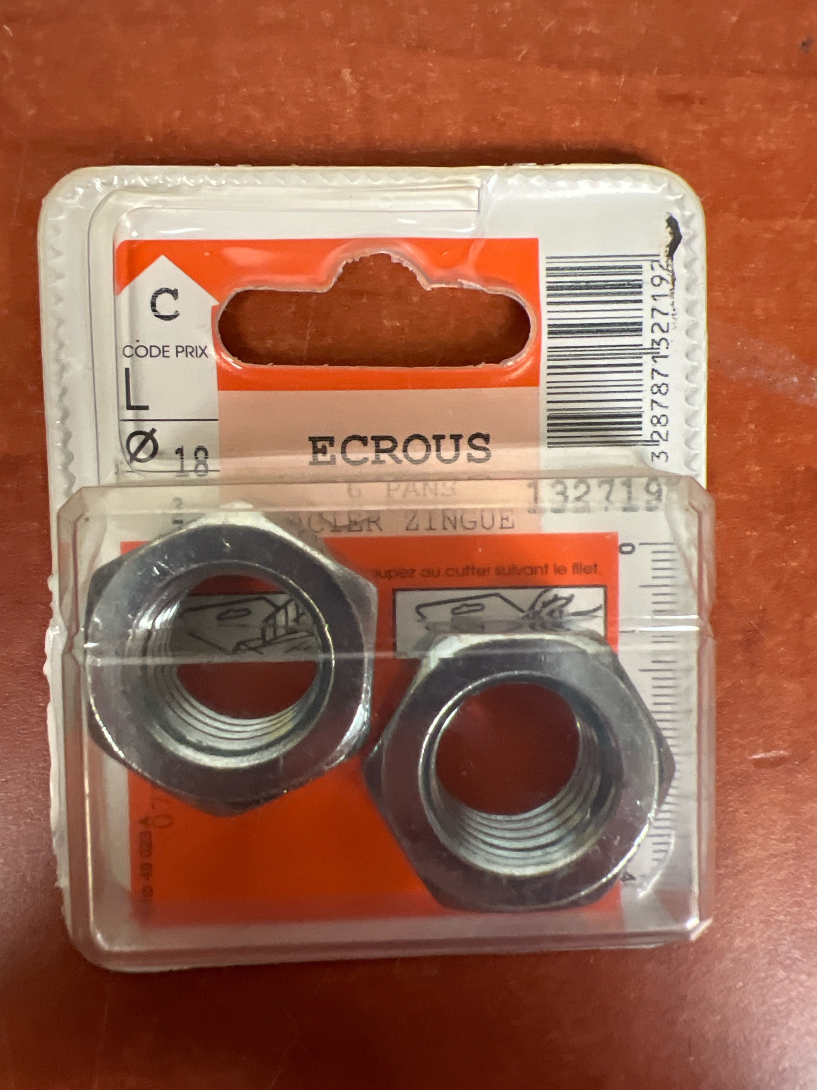Écrous hexagonaux Ø18 acier zingué