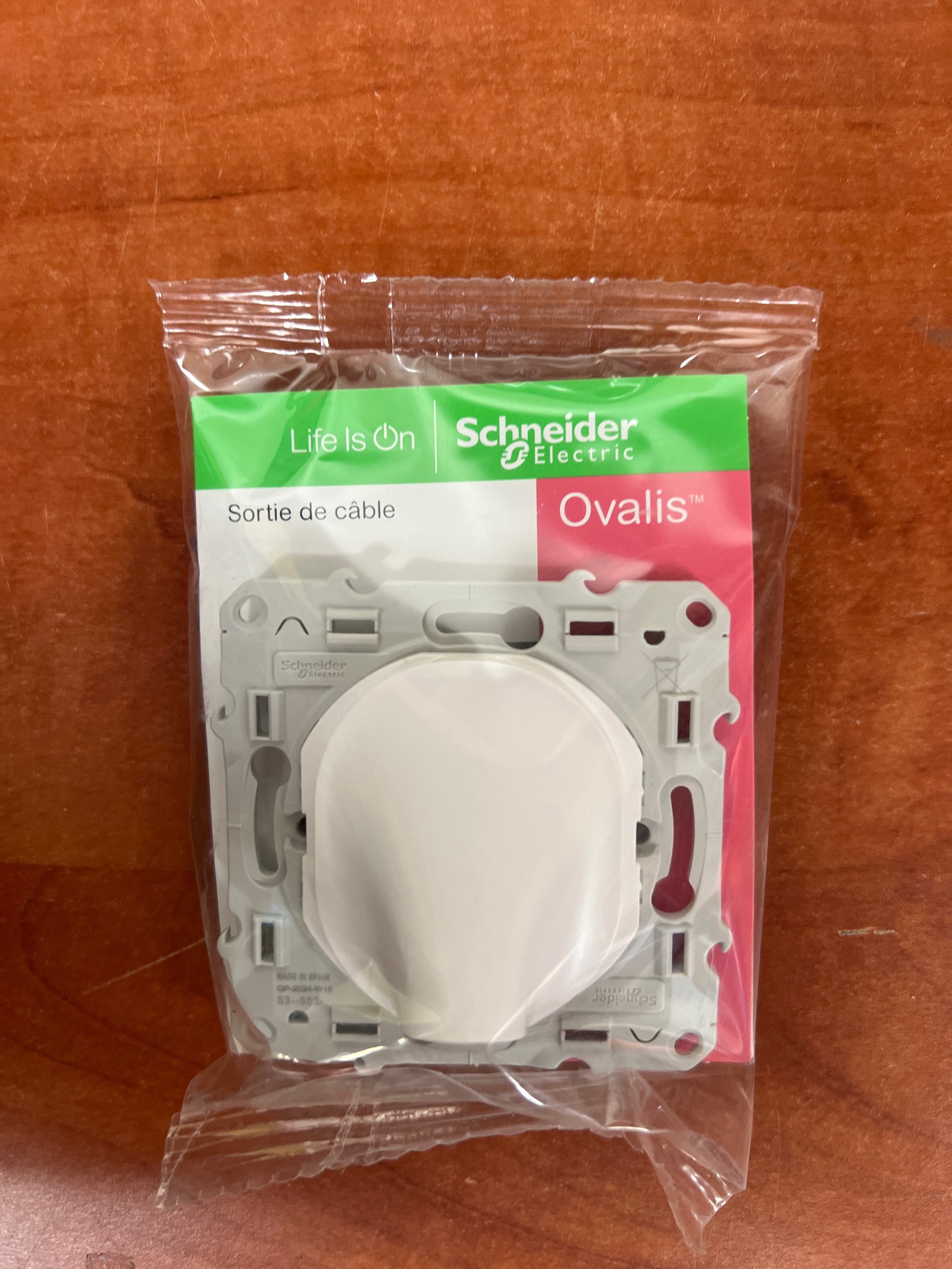 Schneider Electric Ovalis sortie de câble