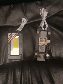 Lampe de travail LED COB 300 lumens rechargeable USB-C