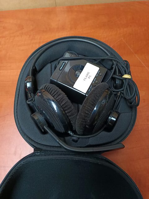 Razer Casque audio filaire circum-aural avec boîtier de commande et étui rigide