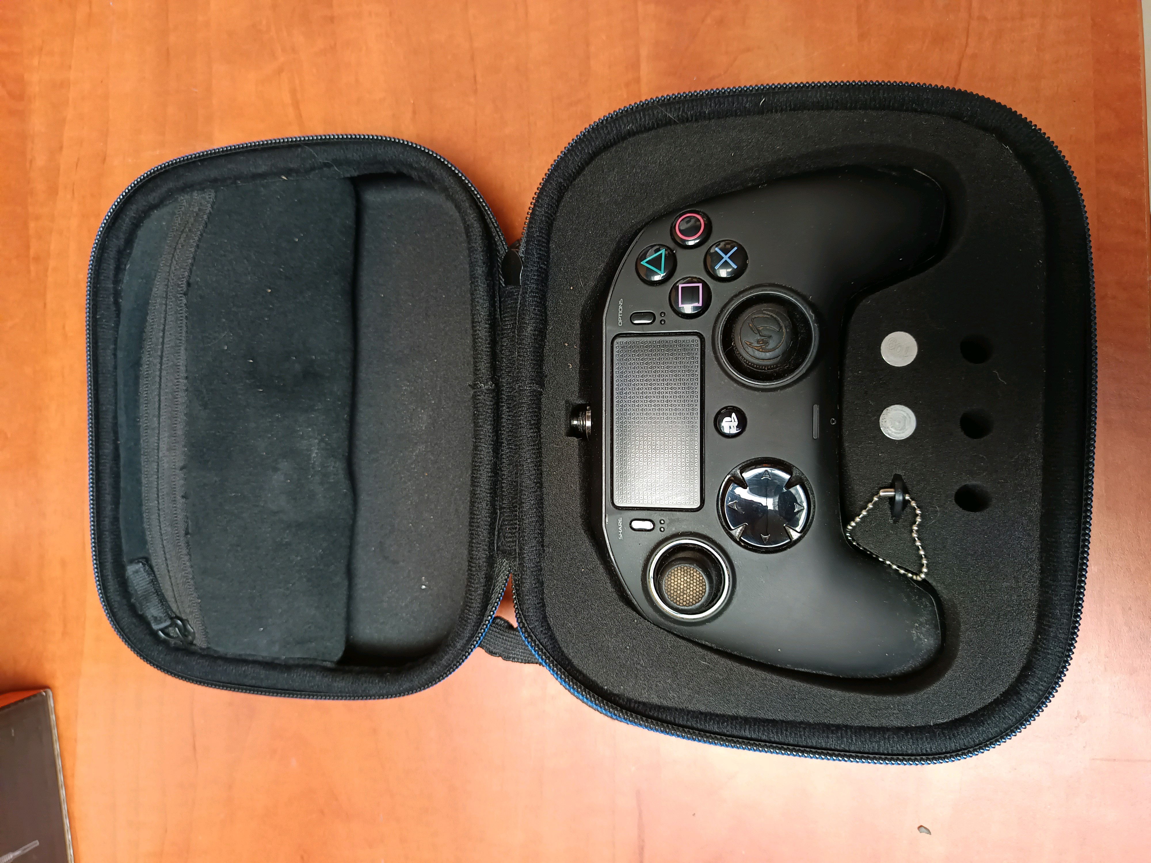 Manette de jeu pour PS4 avec étui rigide
