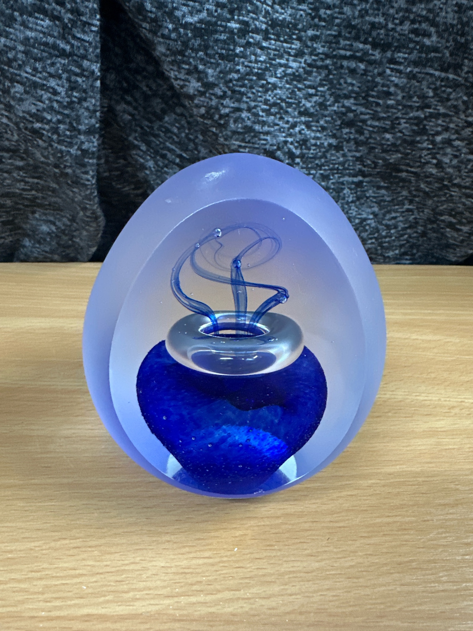 Presse-papiers en cristal Bohemian Crystal bleu, forme œuf