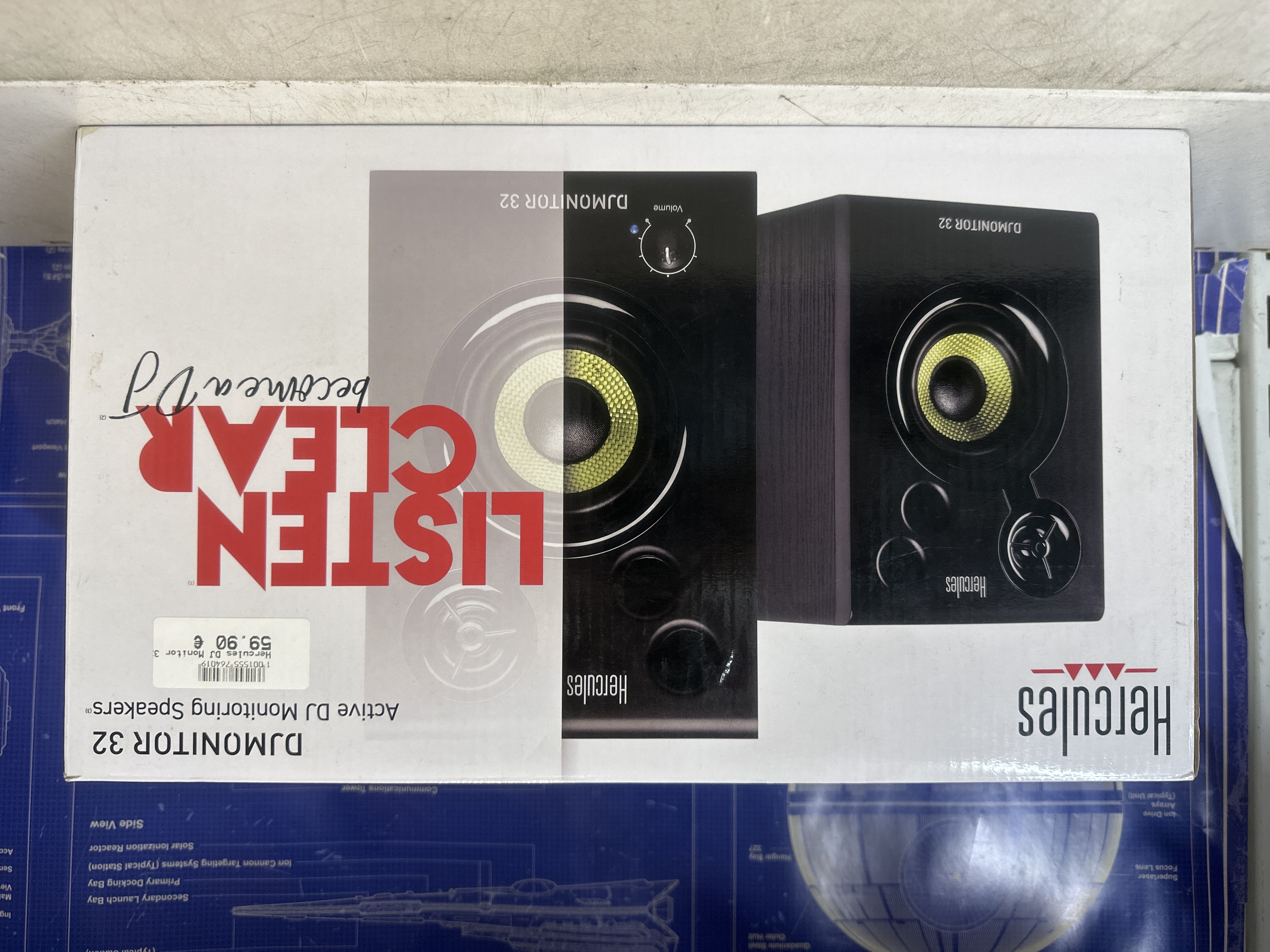 Hercules DJMonitor 32 – enceintes de monitoring actives DJ