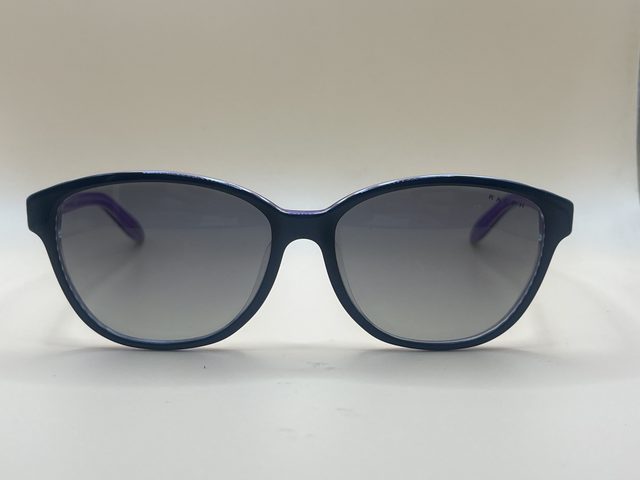 Lunettes de soleil monture bleue, verres fumés