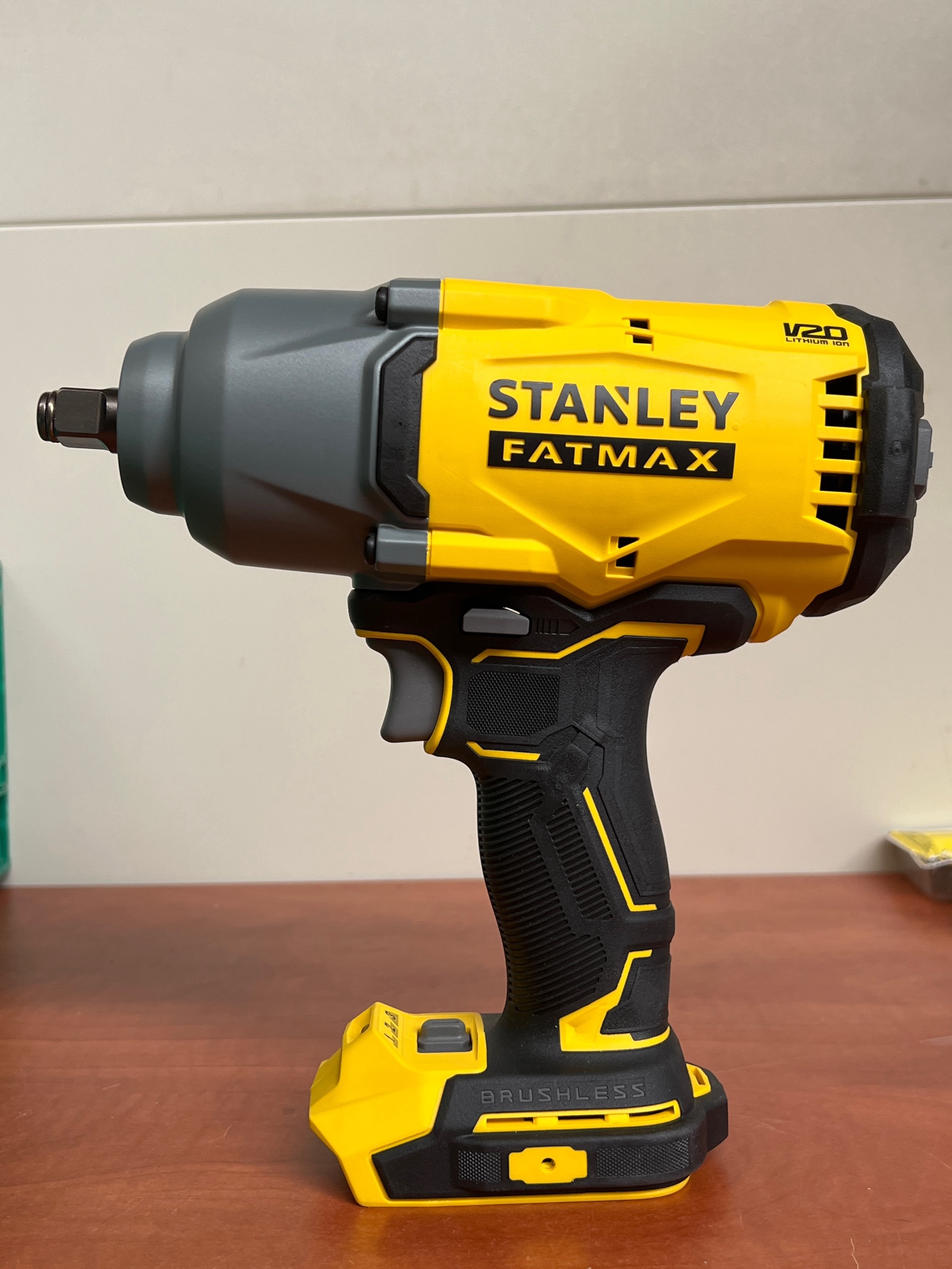 Clé à chocs sans fil Stanley Fatmax V20 Brushless