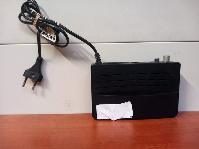 Amplificateur de signal TV 220V (2 ports coax)