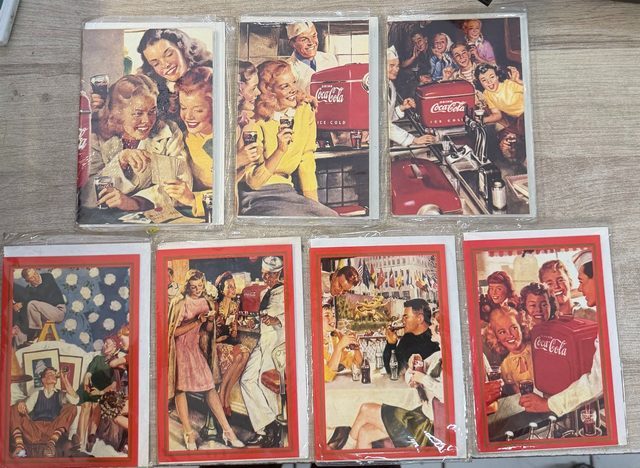 Lot de 17 cartes postales publicitaires Coca-Cola vintage