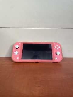 Nintendo Switch Lite corail