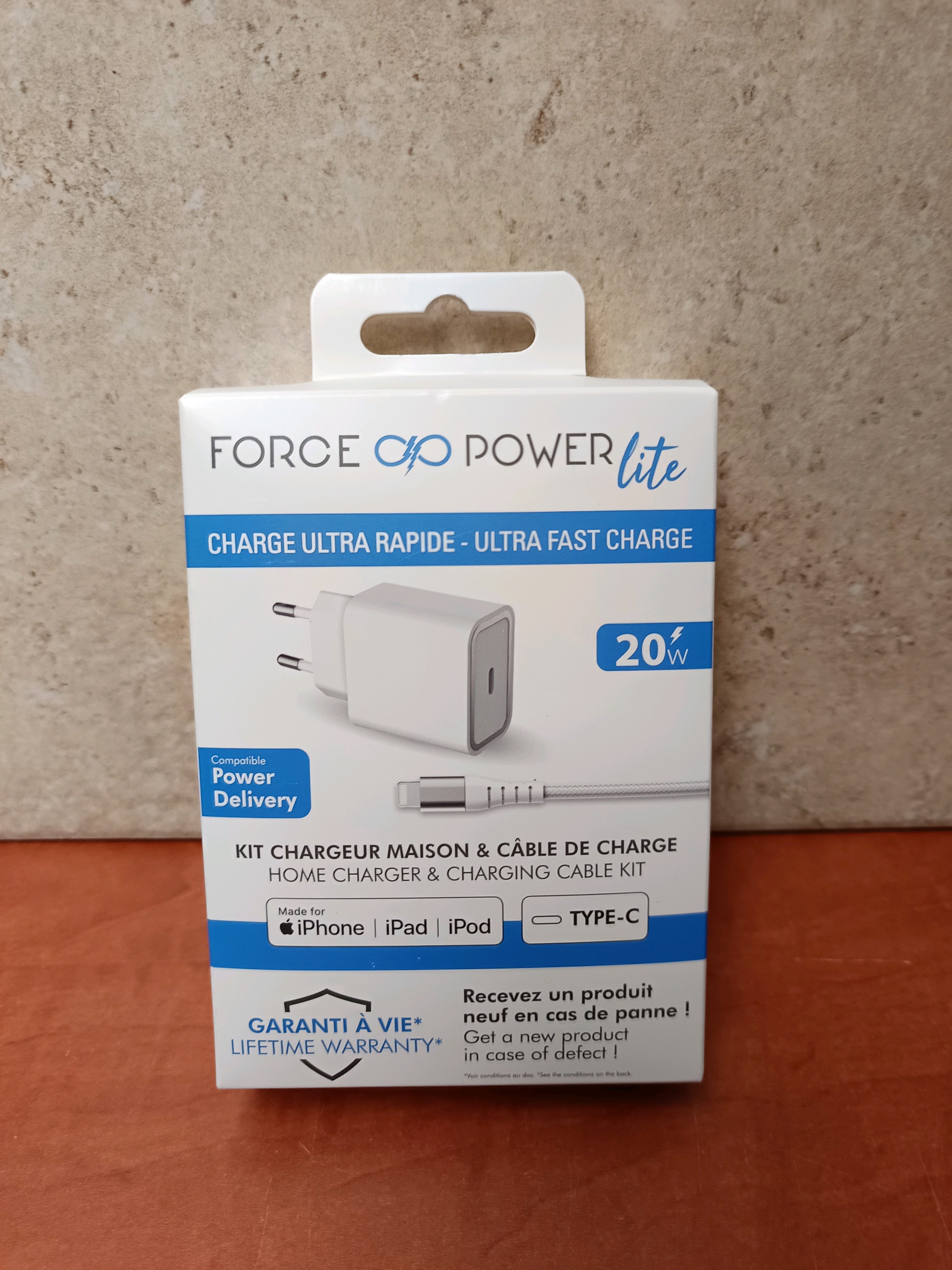 Force Power Lite kit chargeur secteur 20W USB-C Power Delivery avec câble