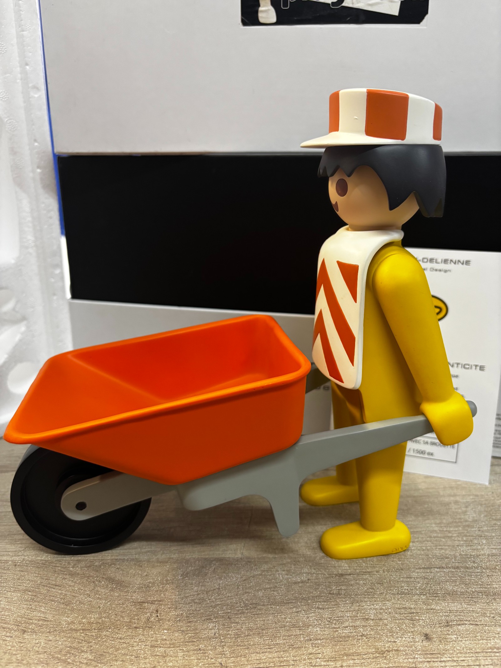 Leblon Delienne Playmobil – L’ouvrier avec sa brouette (Vintage)