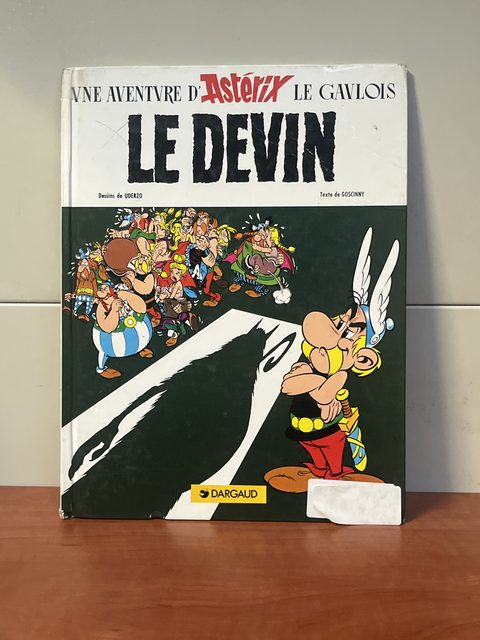 Bande dessinée Astérix - Le Devin (Dargaud)