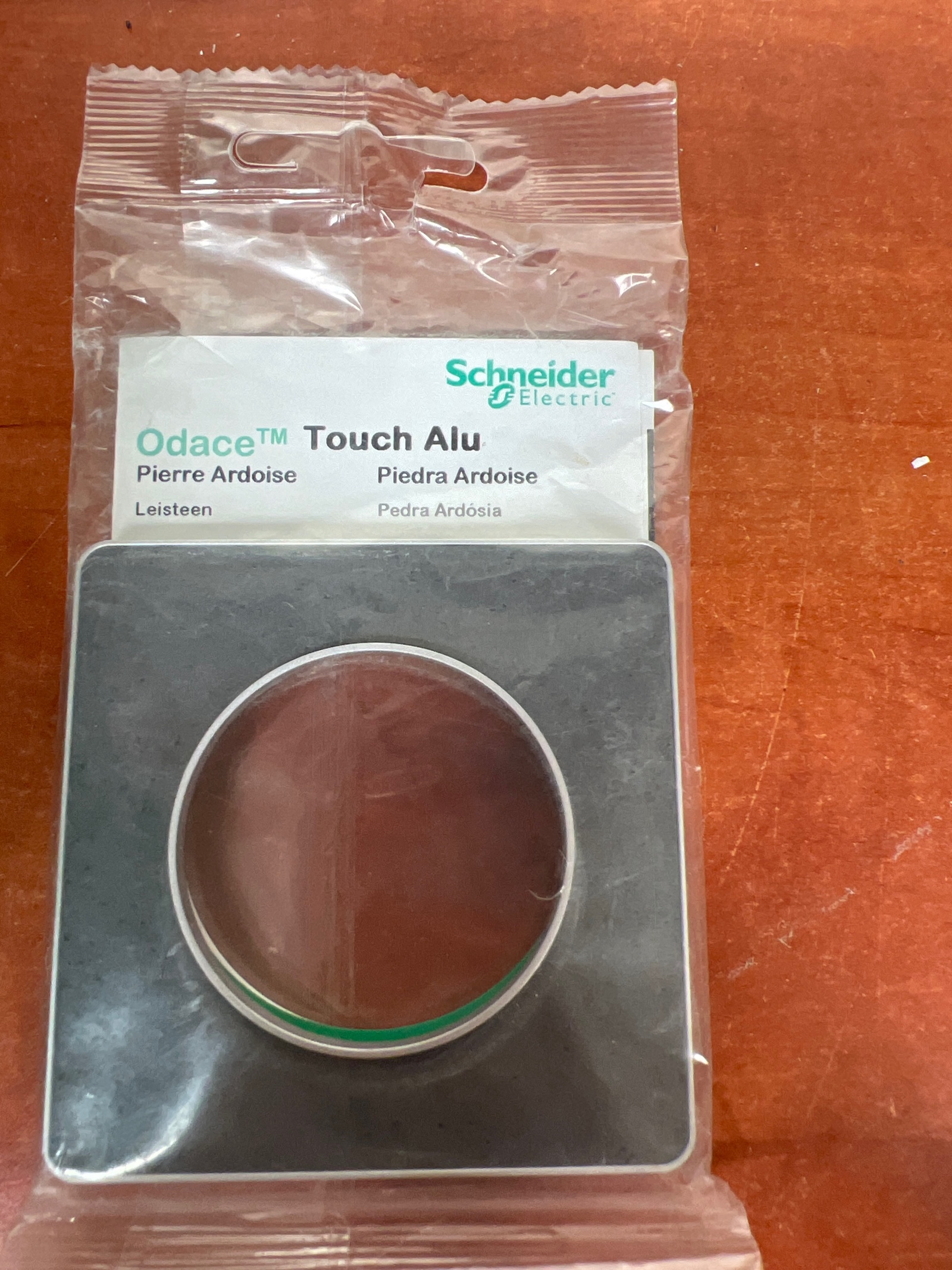 Schneider Electric Odace – Touch Ardoise liseré aluminium – Plaque