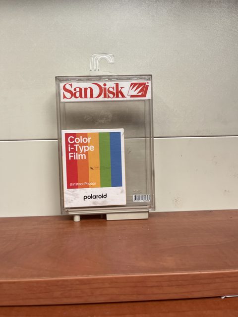Polaroid Color i-Type Film (8 Instant Photos)