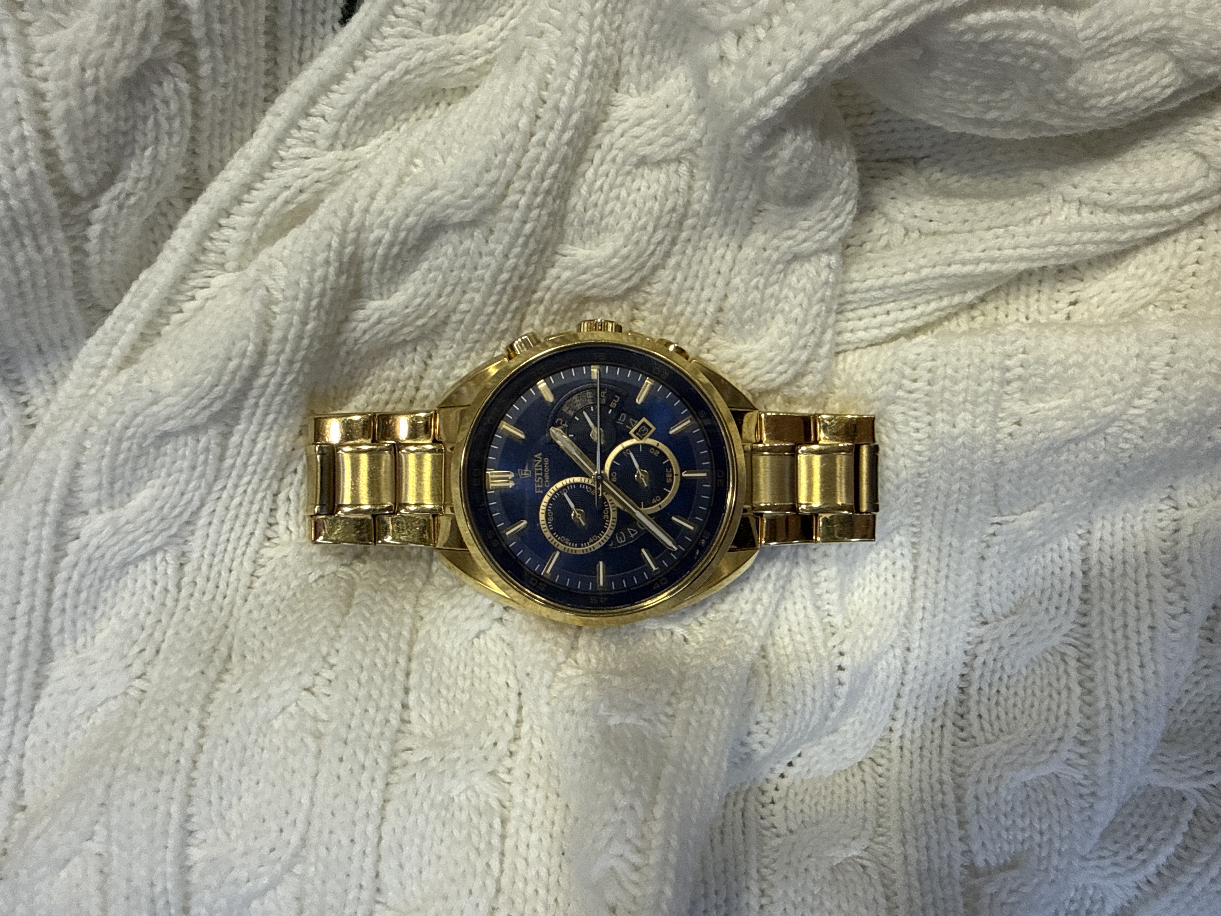 Montre Festina F20267/2 chronographe cadran bleu bracelet métal doré