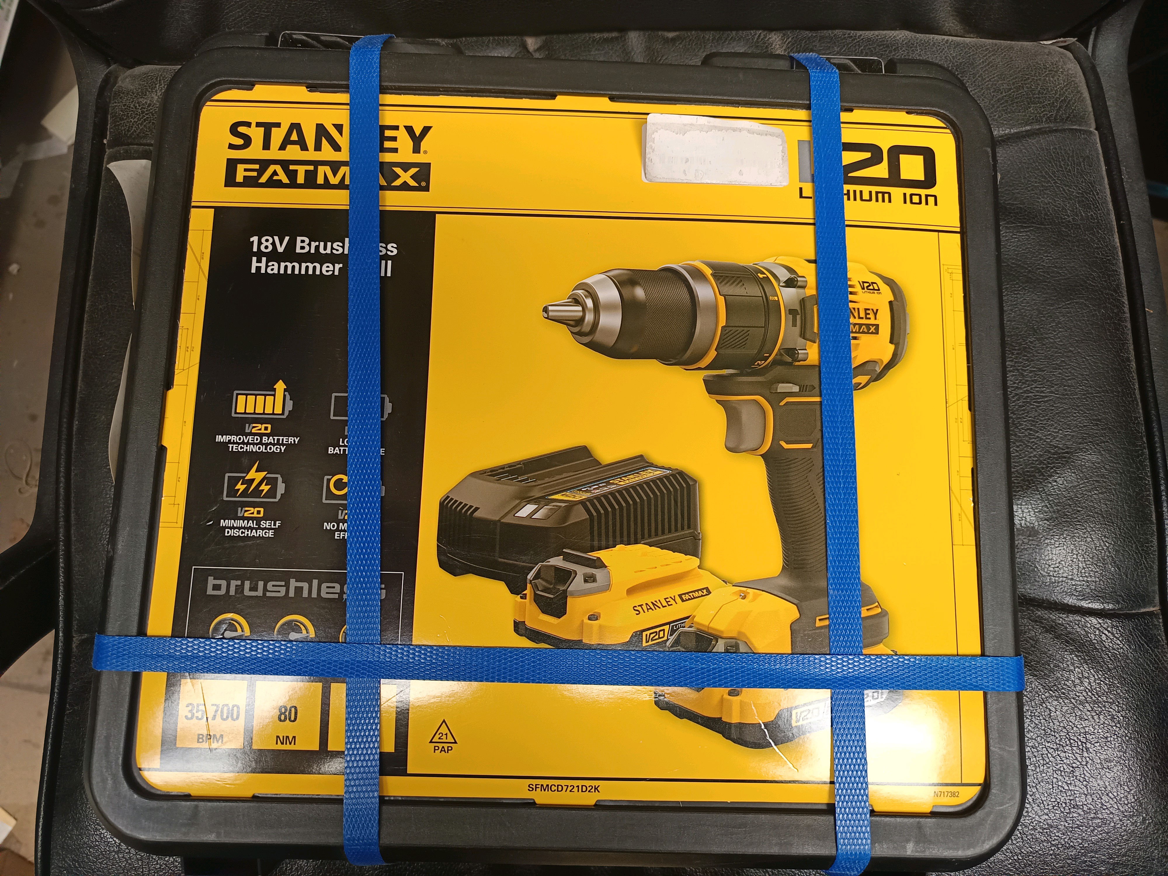 Perceuse-visseuse à percussion 18V brushless STANLEY FATMAX V20 (Lithium-Ion)