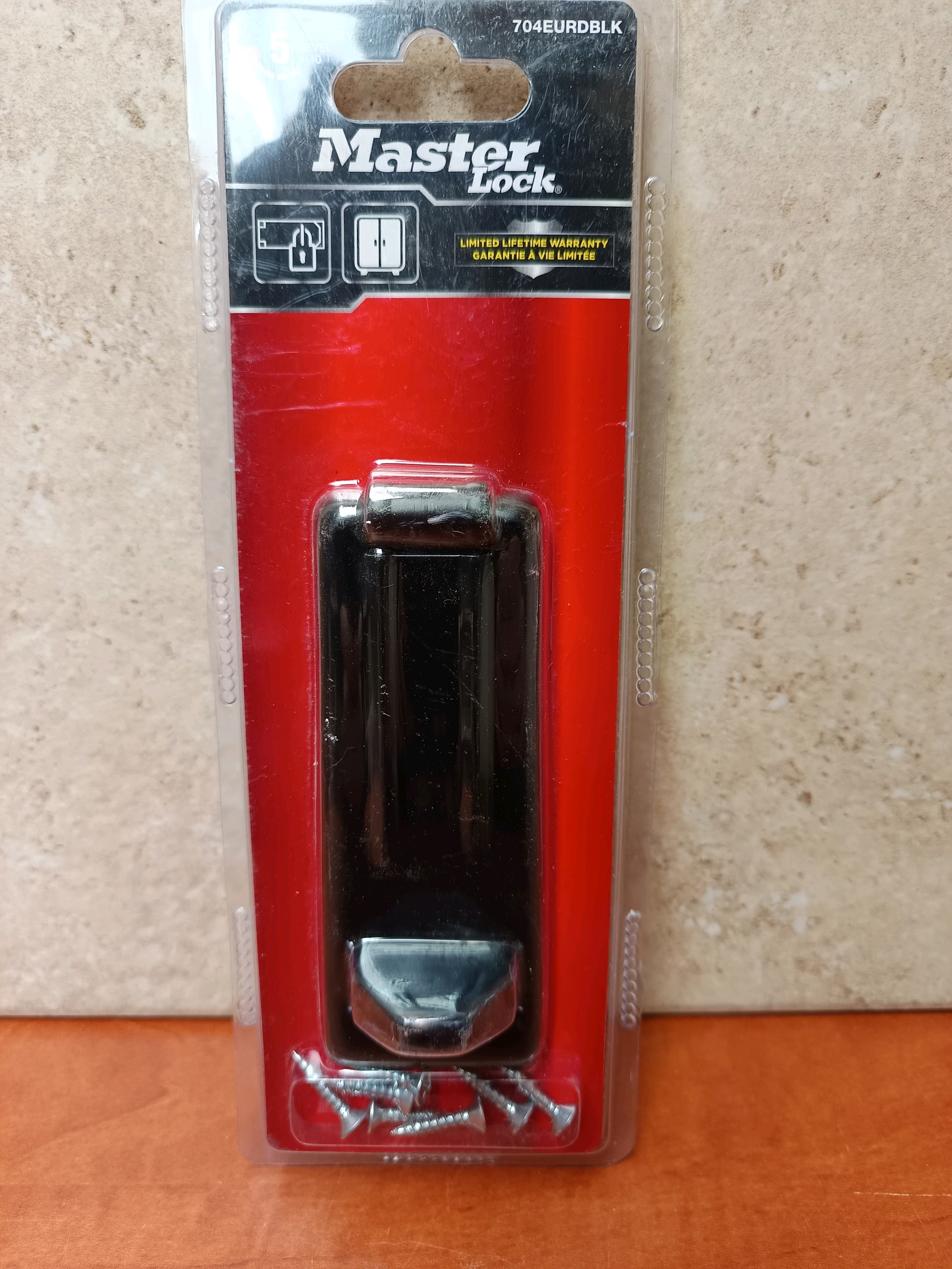 Master Lock 704EURDBLK moraillon noir pour cadenas