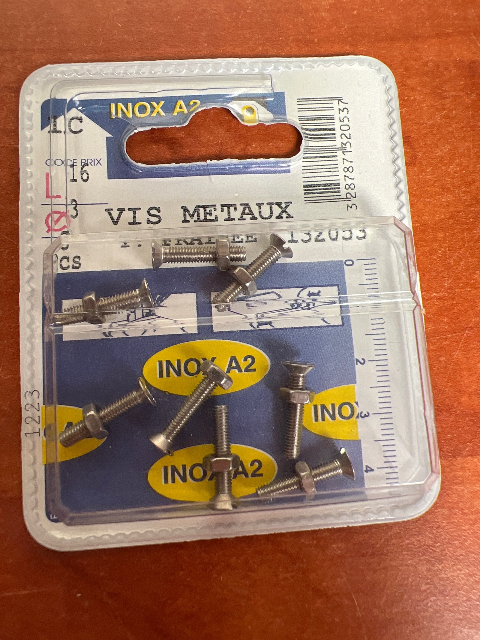 Vis métaux inox A2 avec écrous (blister)