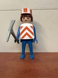 Playmobil – Figurine ouvrier avec pioche — photo 2