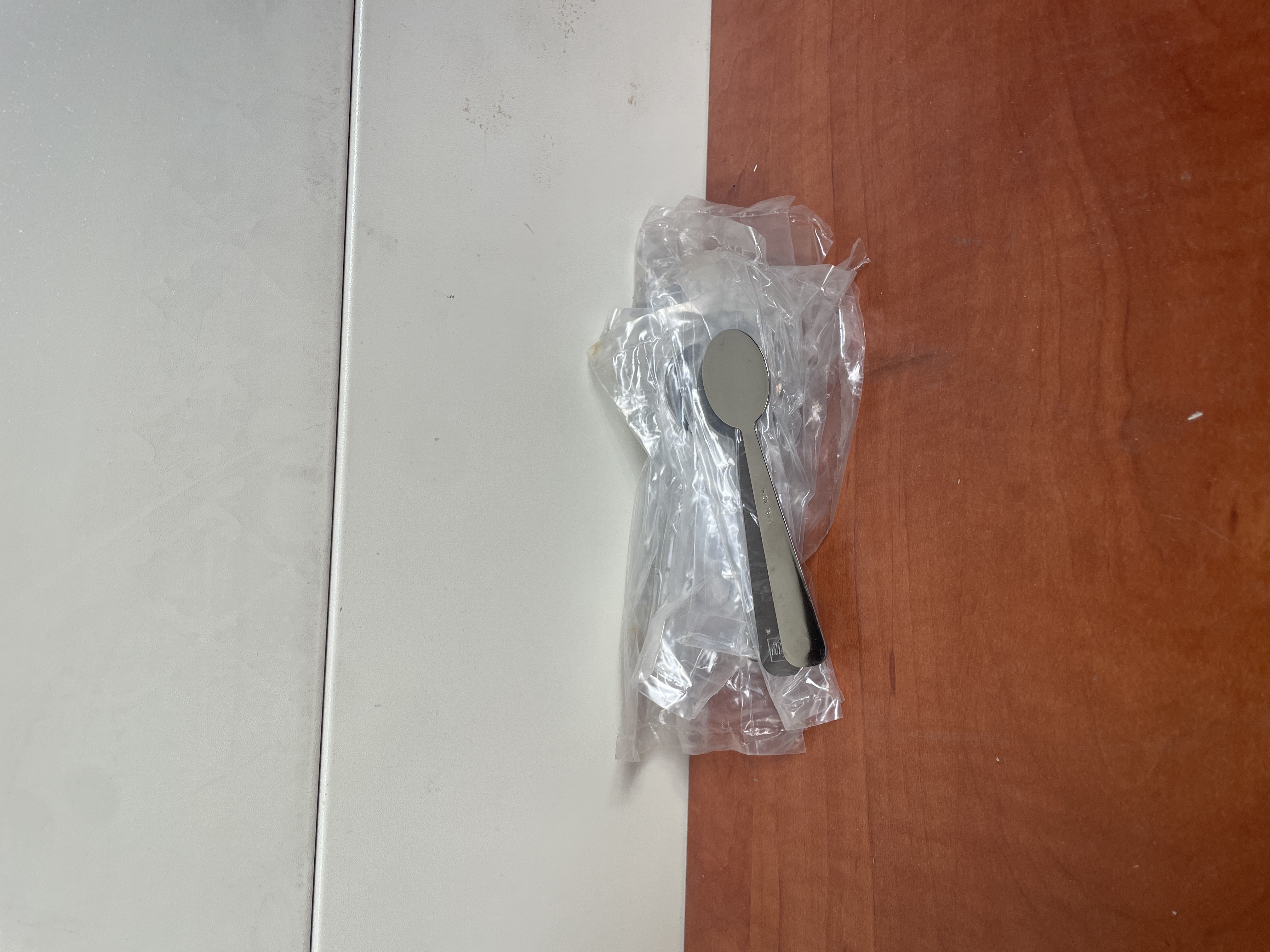 Petite cuillère en métal